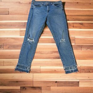 BLANK NYC  Women’s‎ The Reade Cropped Raw Hem Distressed Skinny Jean Size 31